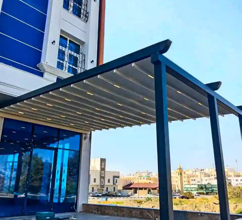 مظلات كهربائية متحركة اقتصادية