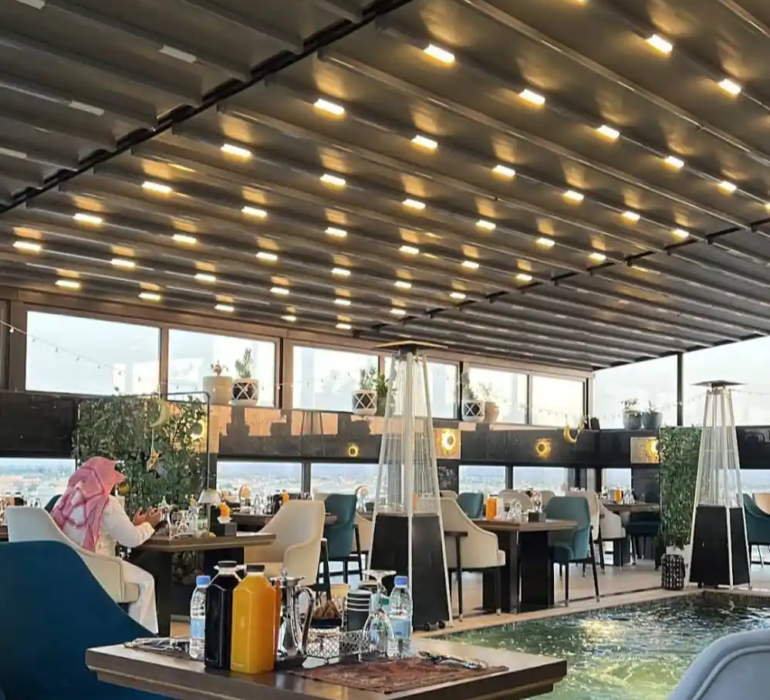 مظلات كهربائية في الدمام